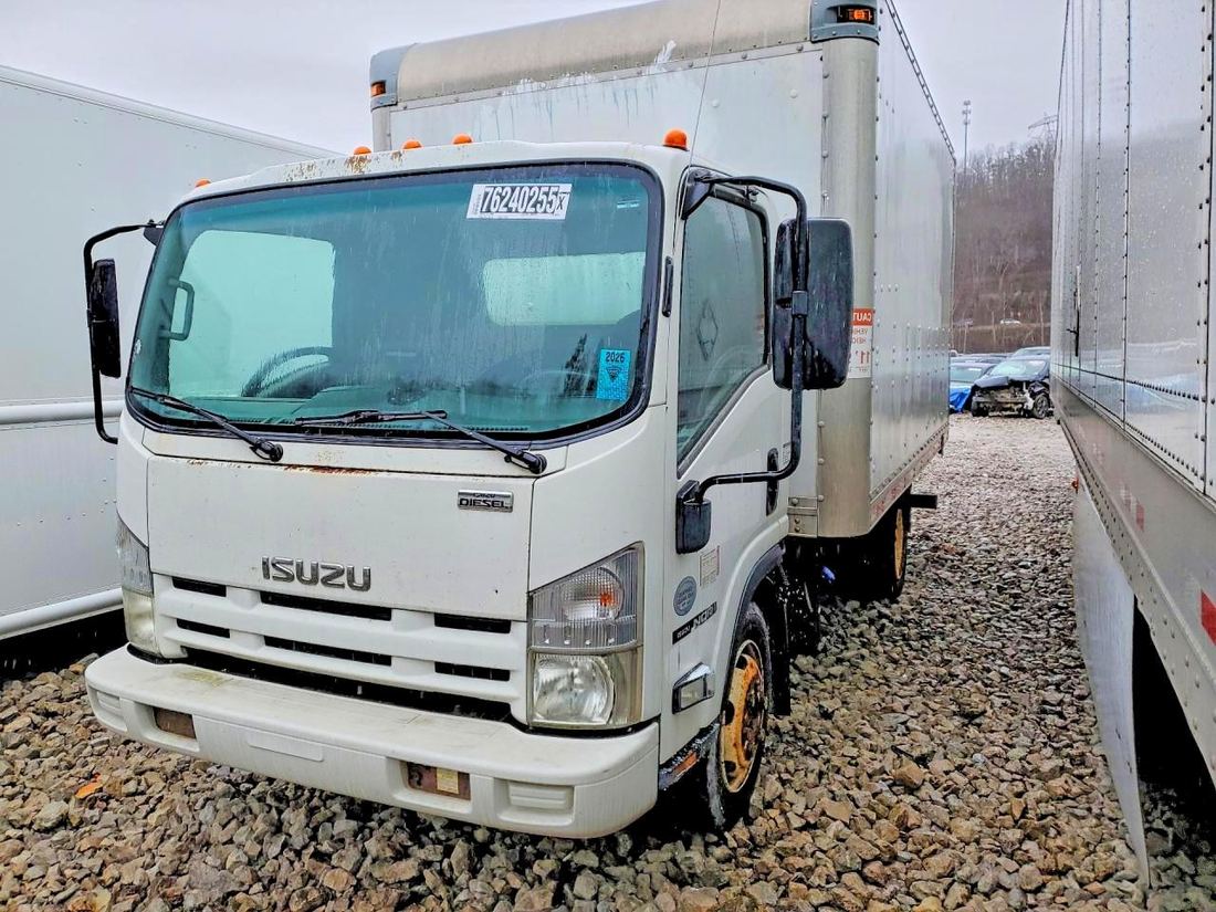 2011 ISUZU NQR