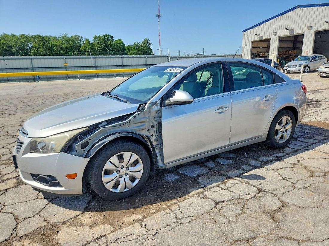 2013 CHEVROLET CRUZE