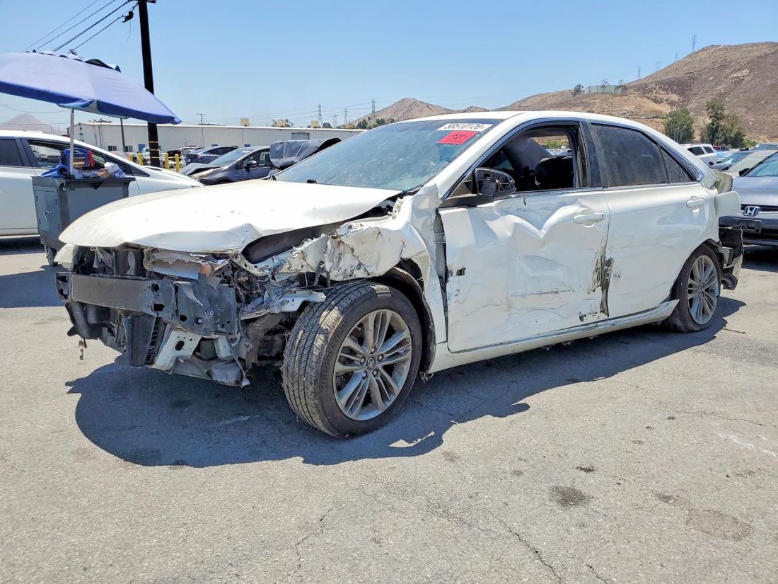 2017 TOYOTA CAMRY