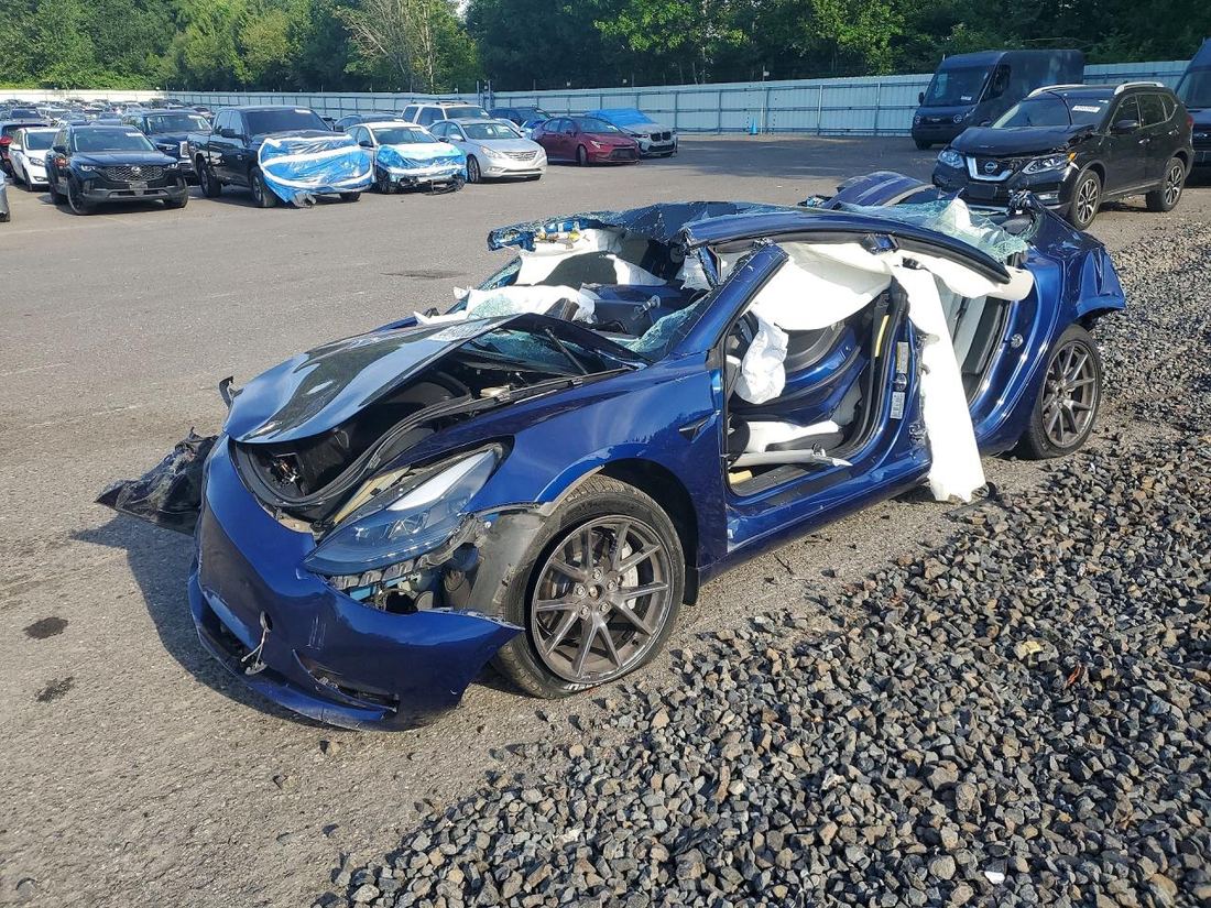 2021 TESLA MODEL 3