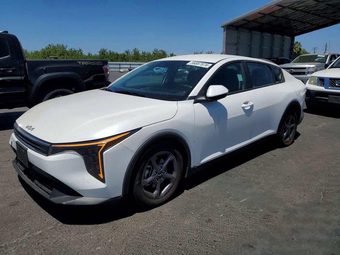 2025 KIA K4