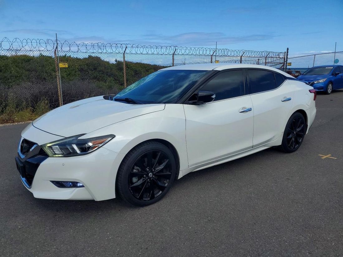 2017 NISSAN MAXIMA