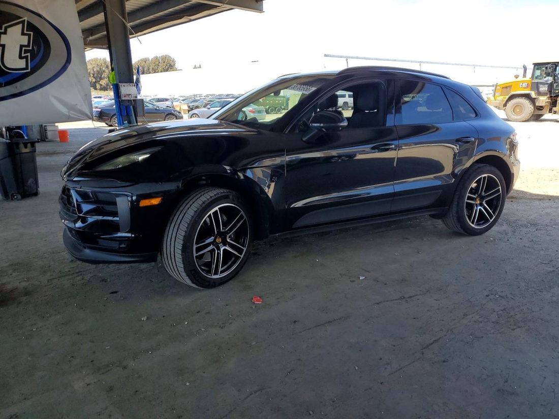 2021 PORSCHE MACAN