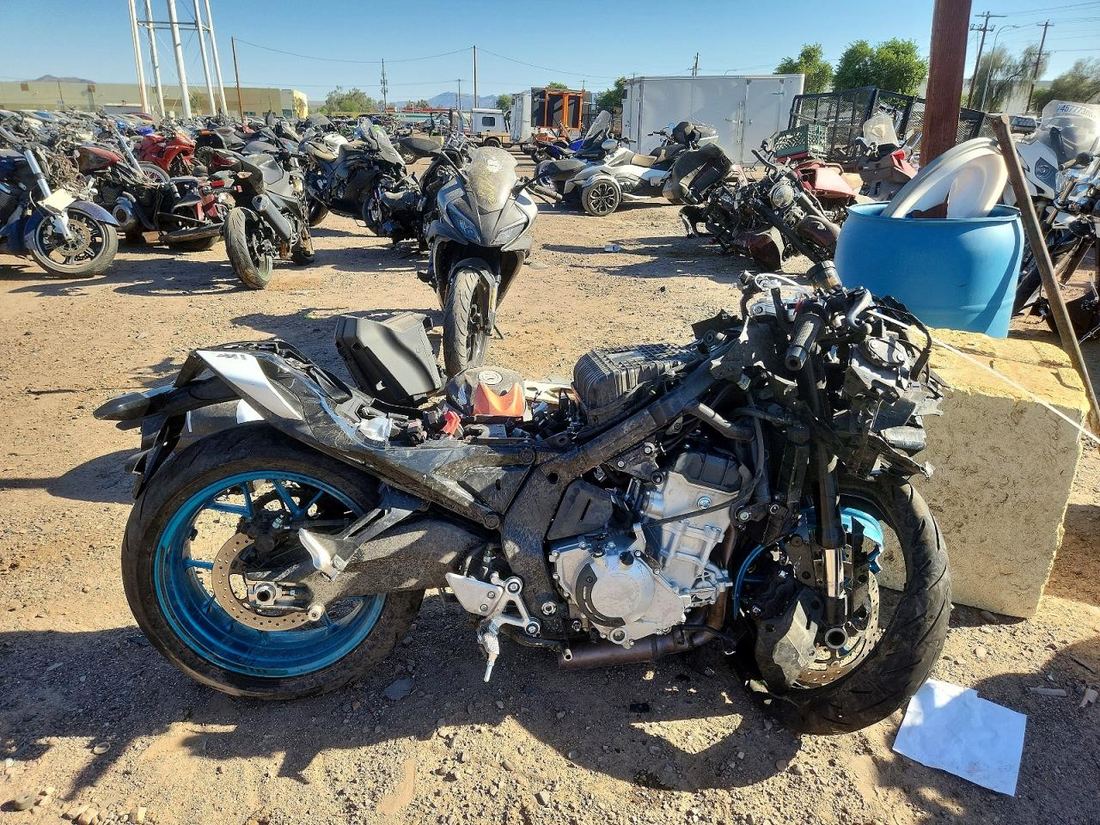 2025 CF MOTO 675SS