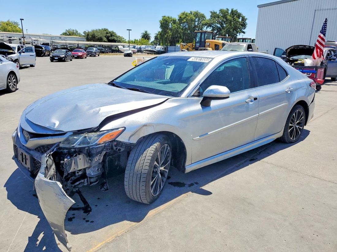 2018 TOYOTA CAMRY