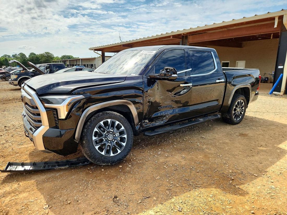 2024 TOYOTA TUNDRA