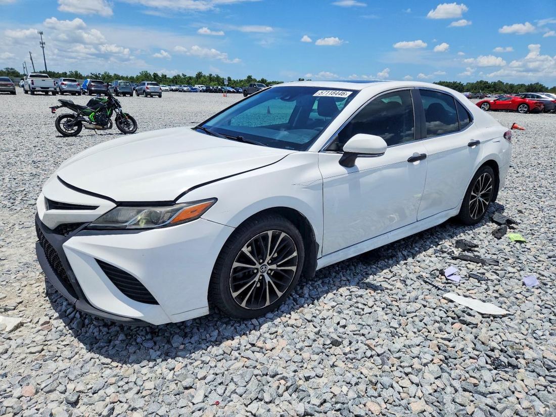 2018 TOYOTA CAMRY