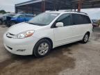 2009 TOYOTA SIENNA