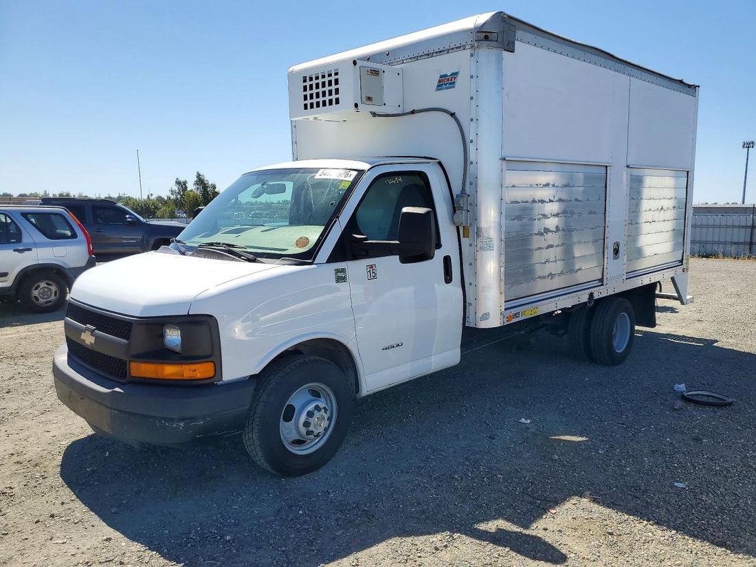 2015 CHEVROLET EXPRESS G4500