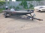 1998 STRATOS BOAT