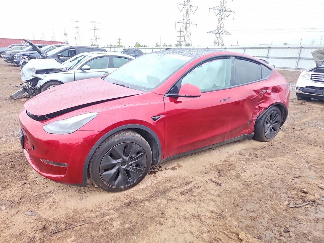 2025 TESLA MODEL Y