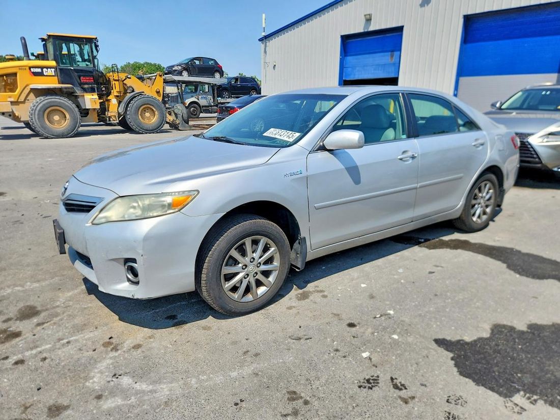 2011 TOYOTA CAMRY