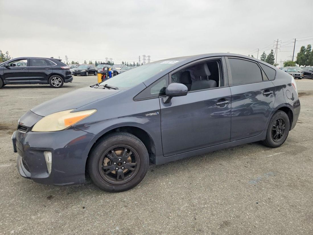 2013 TOYOTA PRIUS