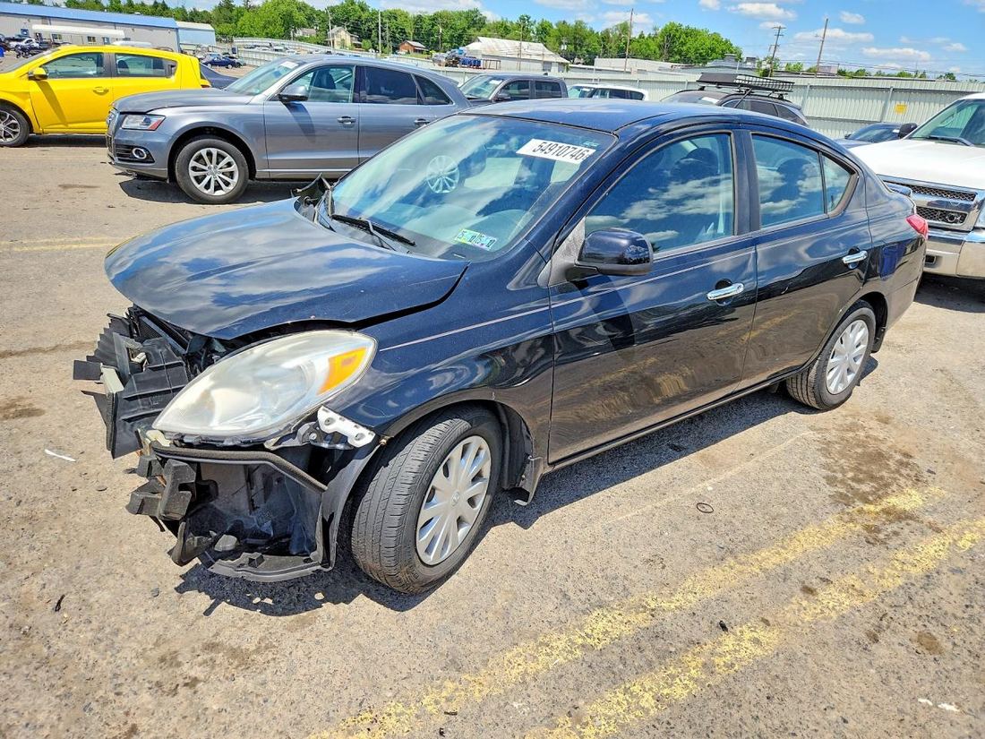 2013 NISSAN VERSA