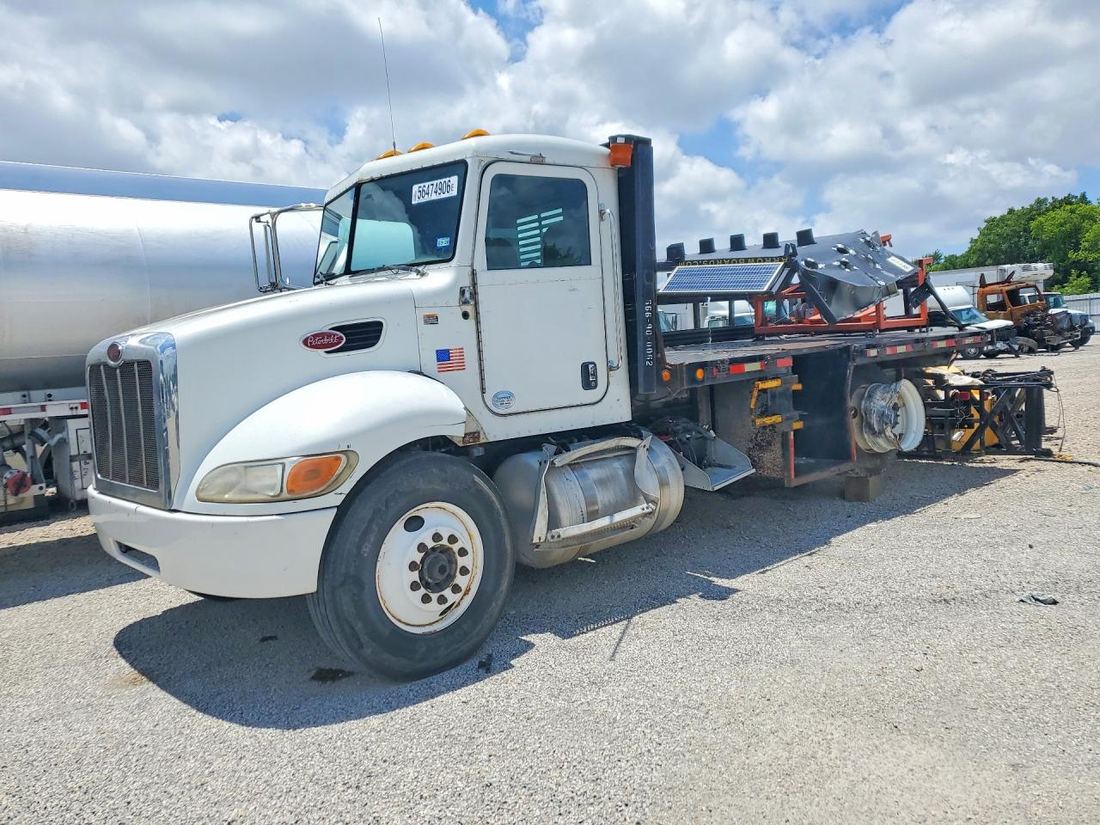 2013 PETERBILT 337