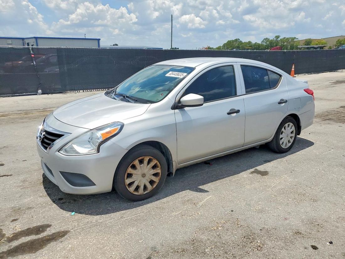2018 NISSAN VERSA