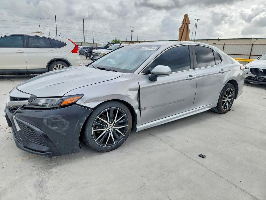2023 TOYOTA CAMRY