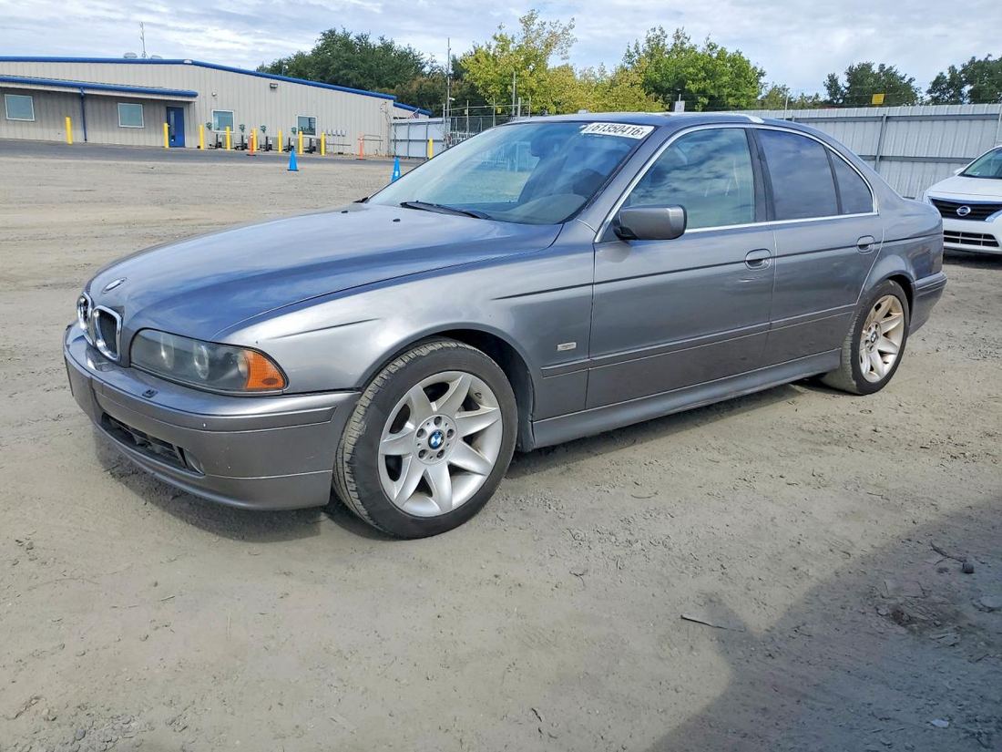 2002 BMW 525