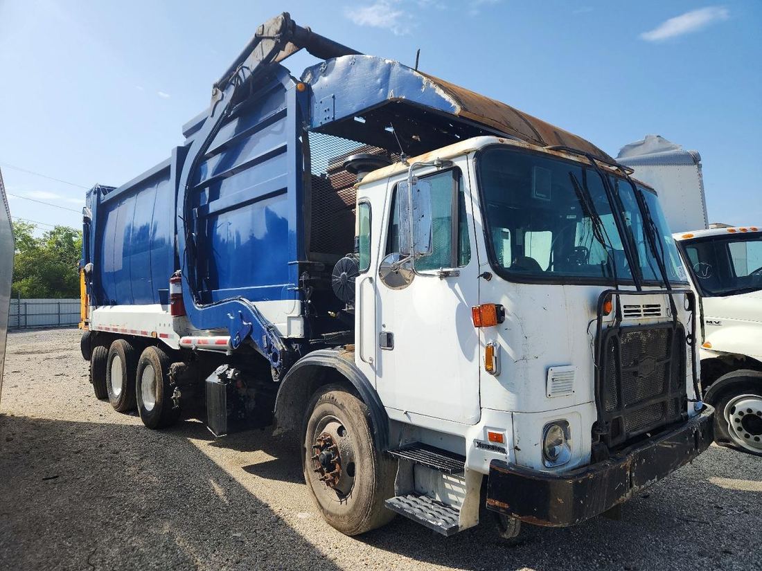 2015 AUTOCAR XPEDITOR