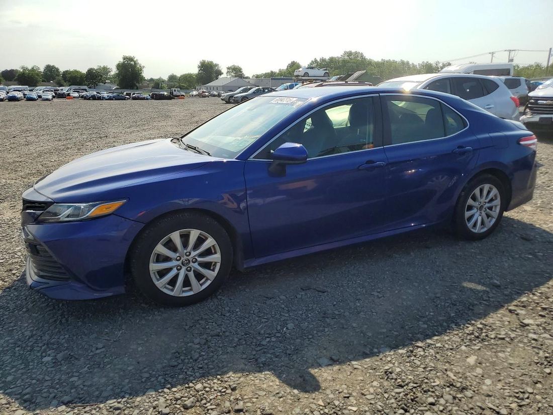 2018 TOYOTA CAMRY