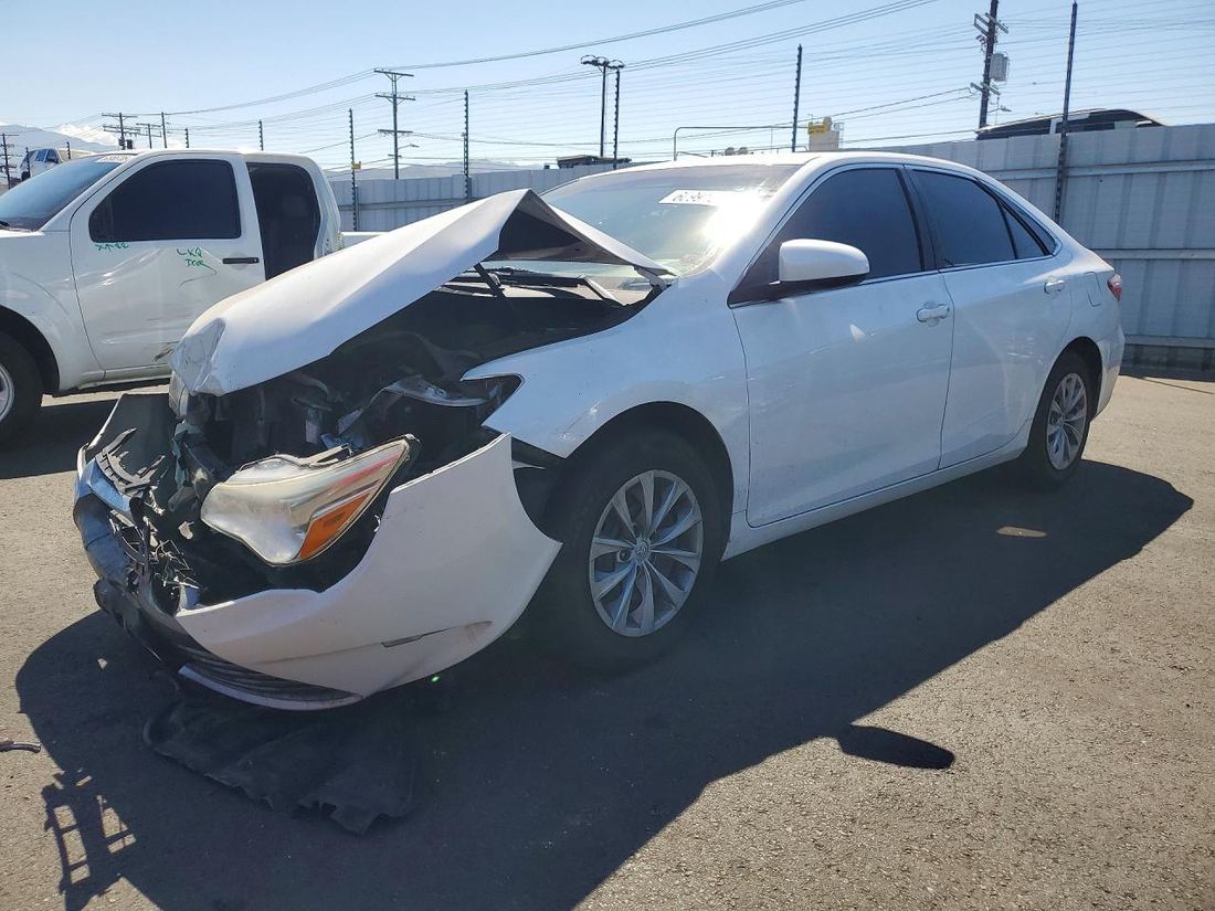 2017 TOYOTA CAMRY