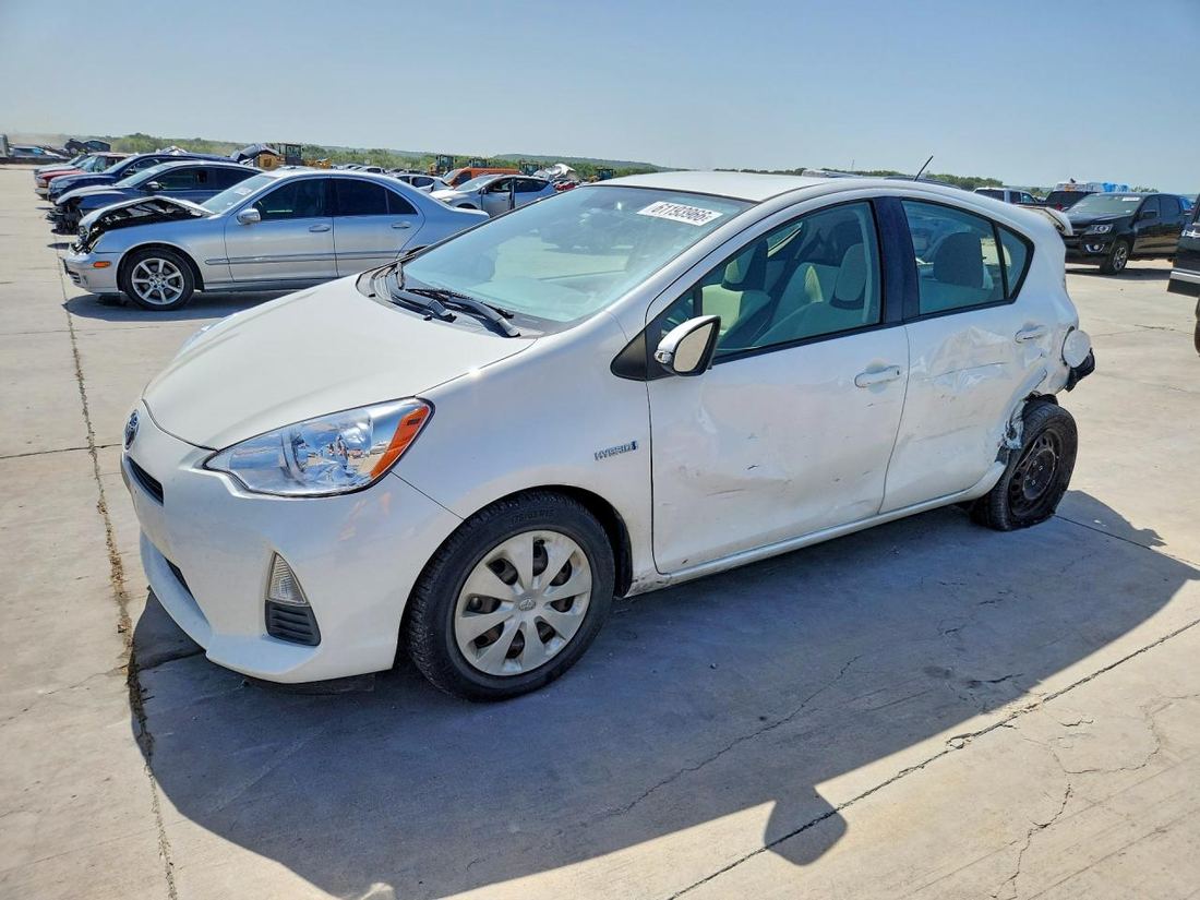 2013 TOYOTA PRIUS C
