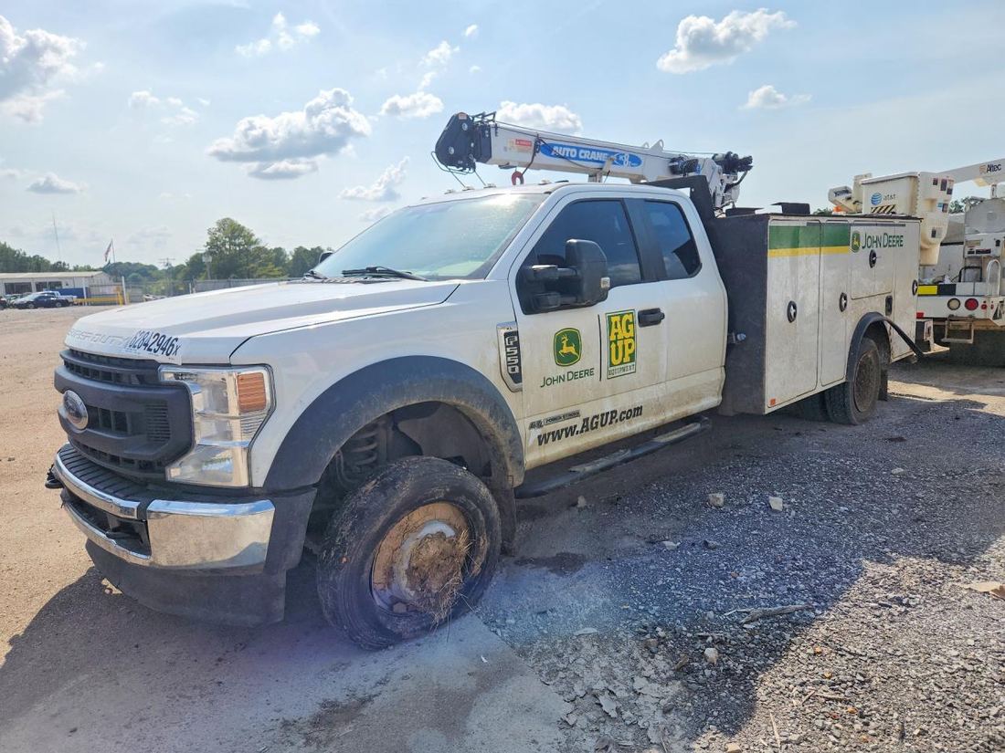 2022 FORD F550