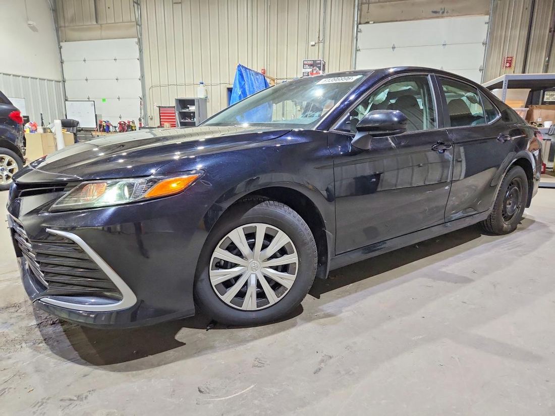 2023 TOYOTA CAMRY