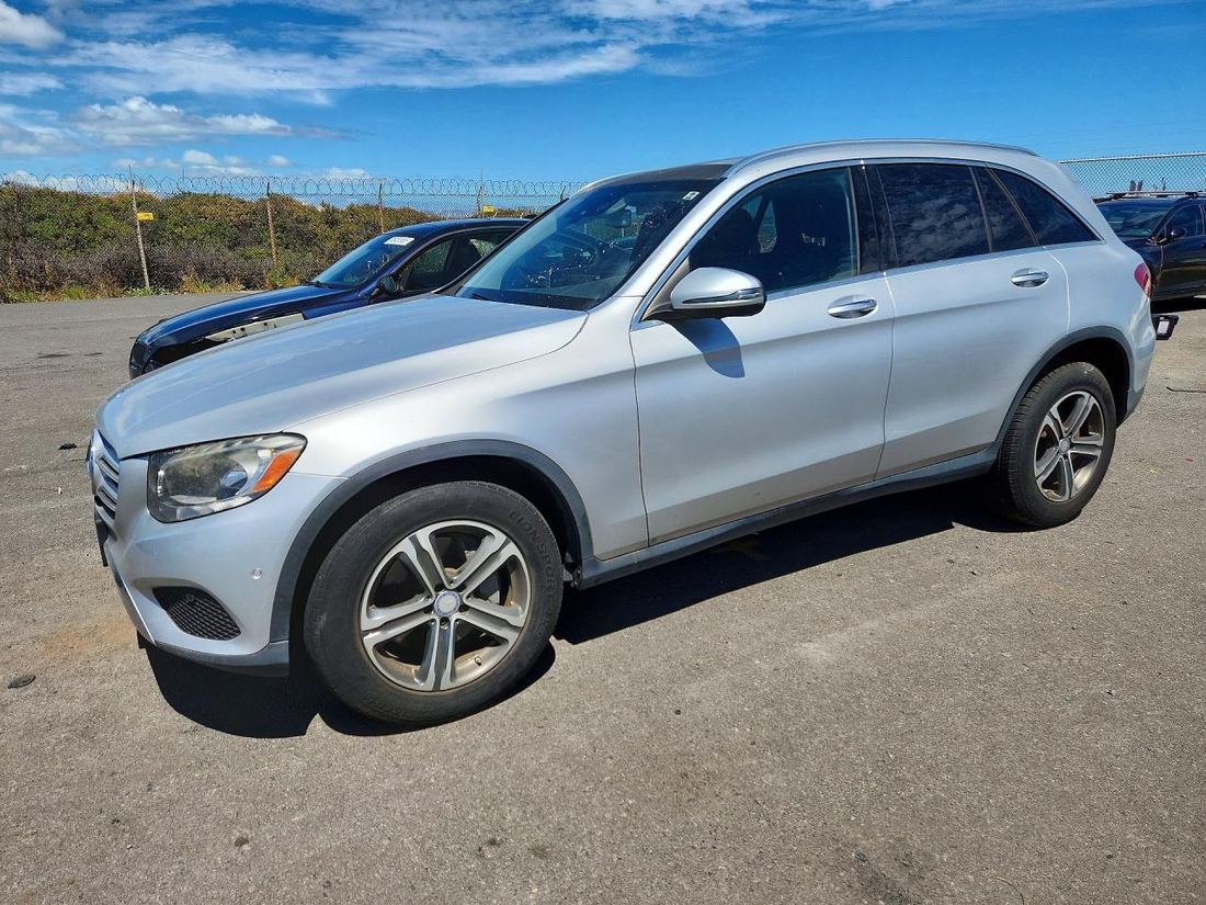 2017 MERCEDES-BENZ GLC