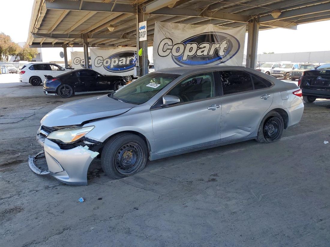 2016 TOYOTA CAMRY