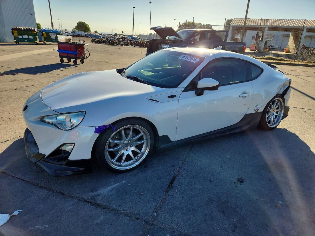 2013 SCION FR-S