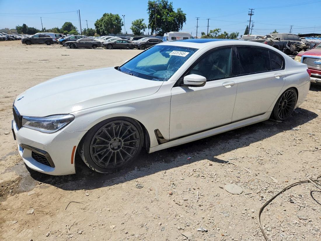 2016 BMW 750