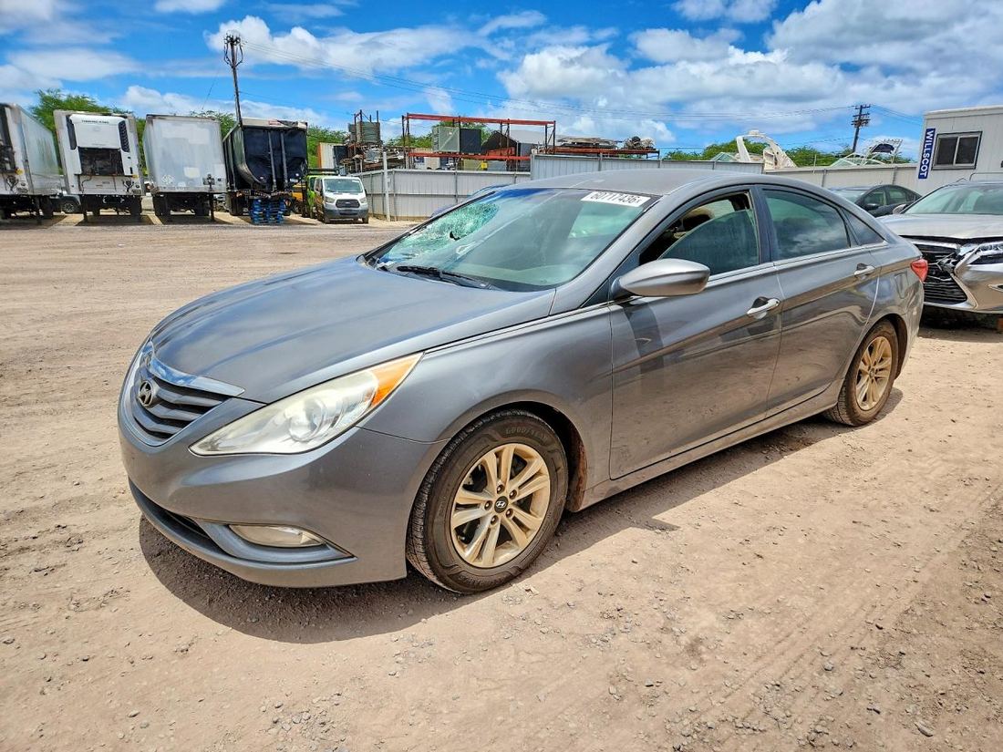 2013 HYUNDAI SONATA