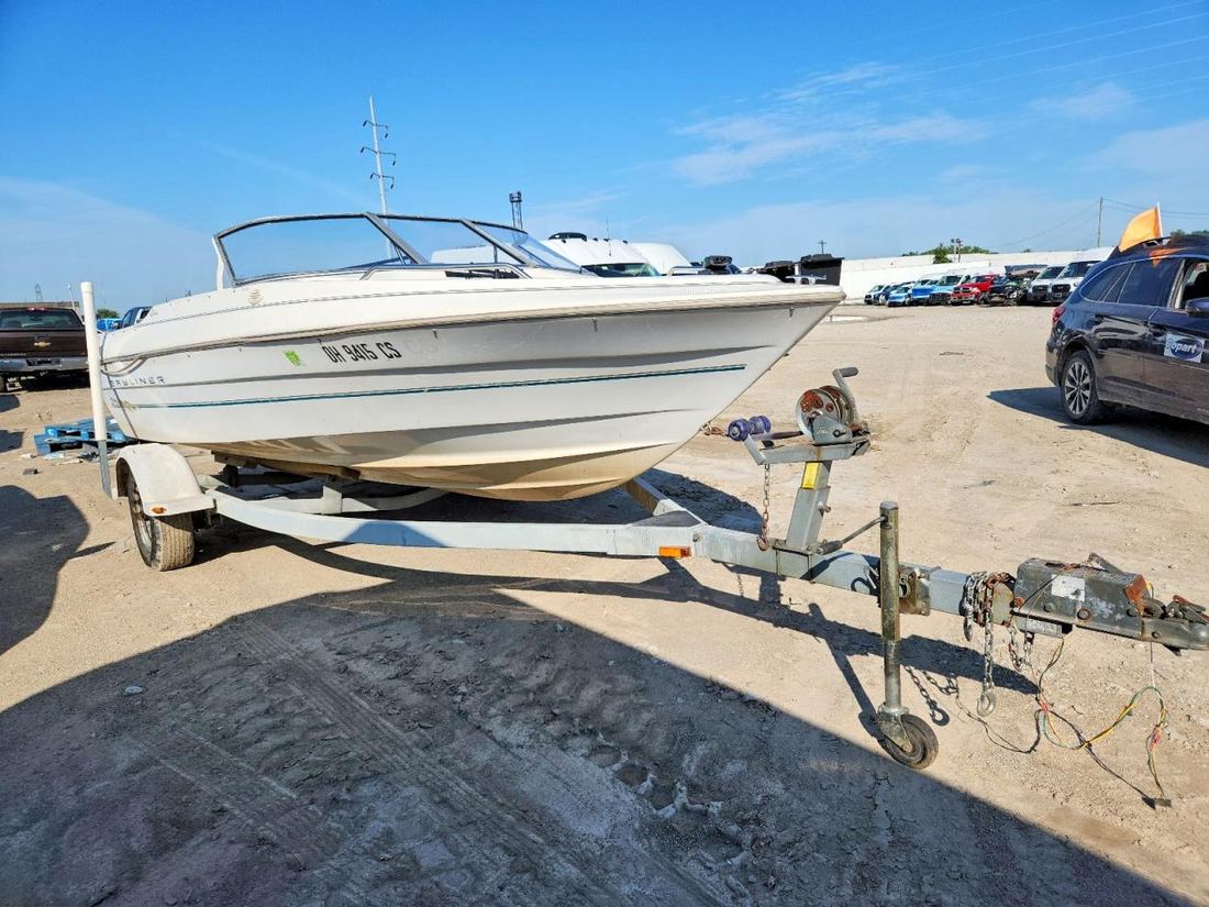 2000 BAYLINER BOAT