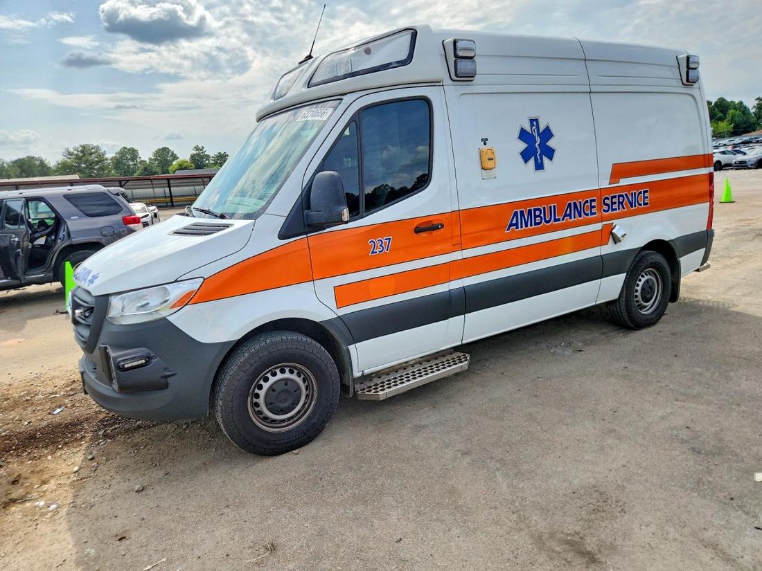 2025 MERCEDES-BENZ SPRINTER