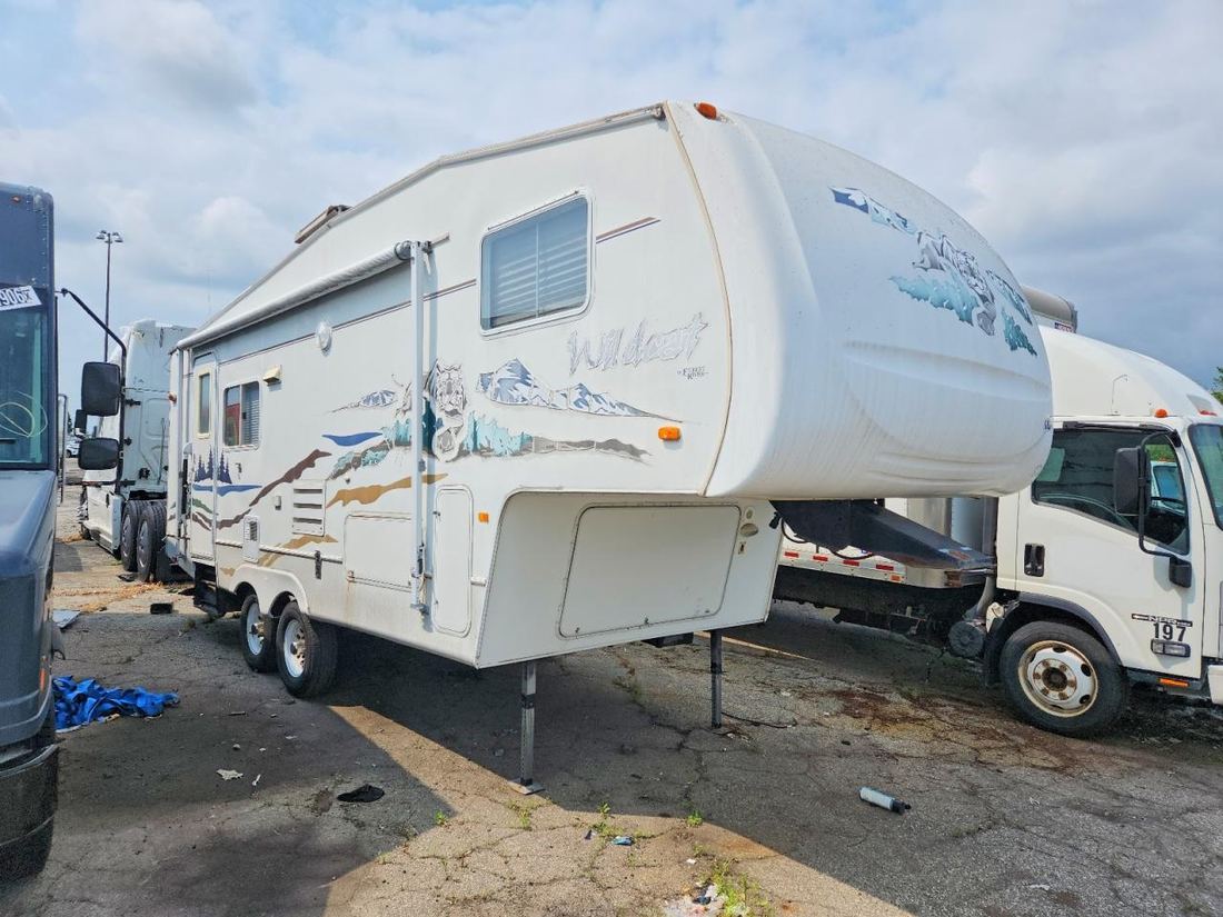 2005 WILDCAT 5TH WHEEL