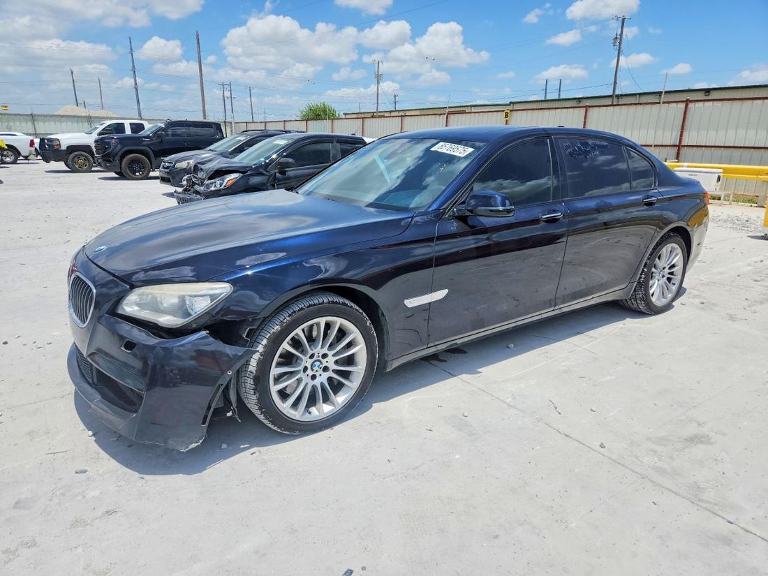 2014 BMW 750