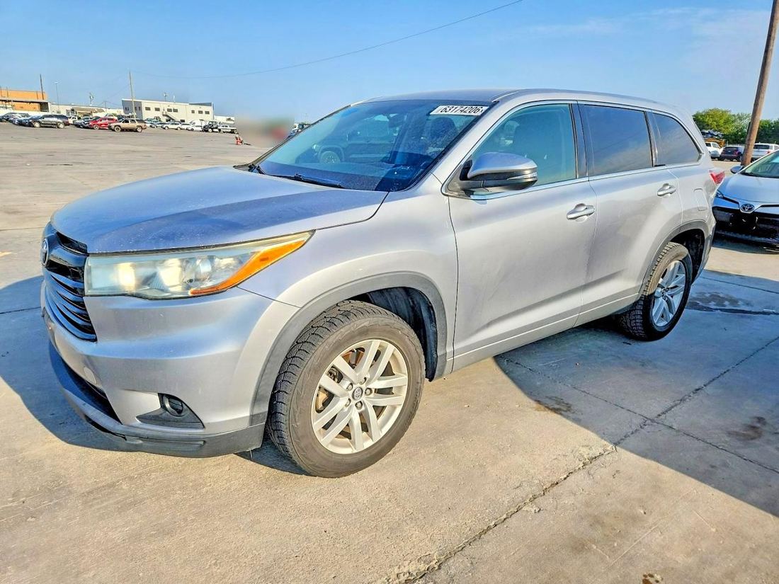 2016 TOYOTA HIGHLANDER