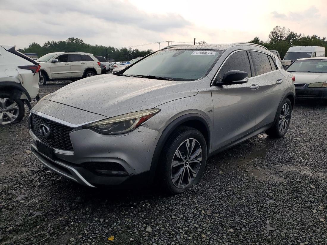 2017 INFINITI QX30