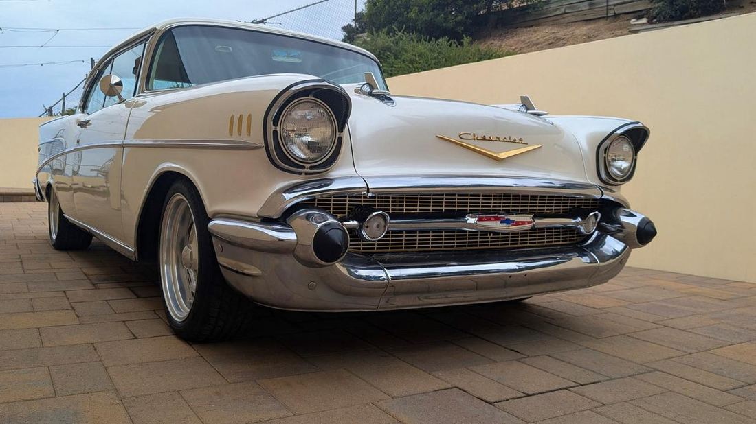 1957 CHEVROLET BEL AIR