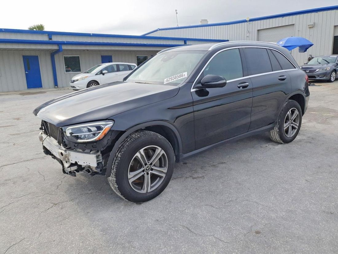 2020 MERCEDES-BENZ GLC