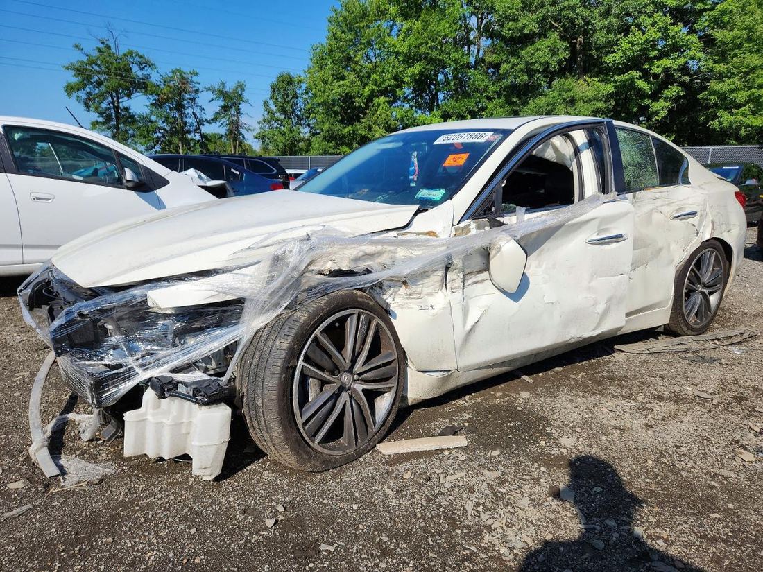 2017 INFINITI Q50