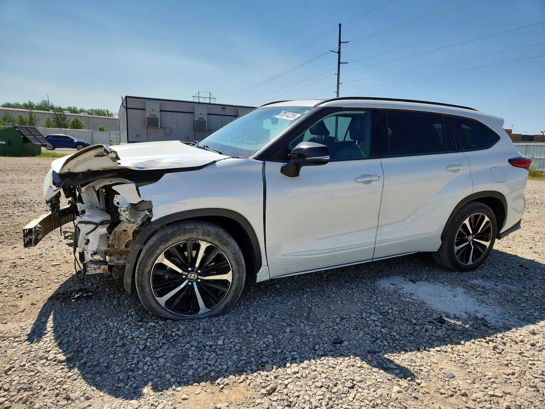 2021 TOYOTA HIGHLANDER