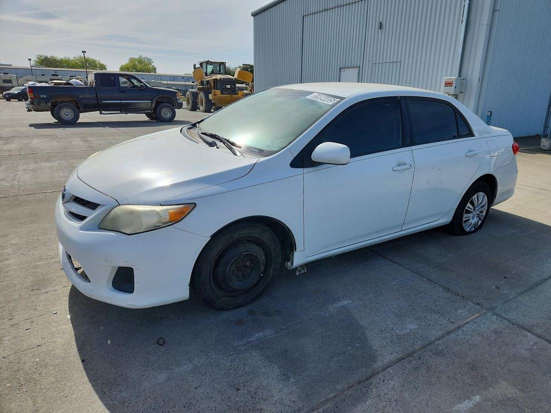 2011 TOYOTA COROLLA