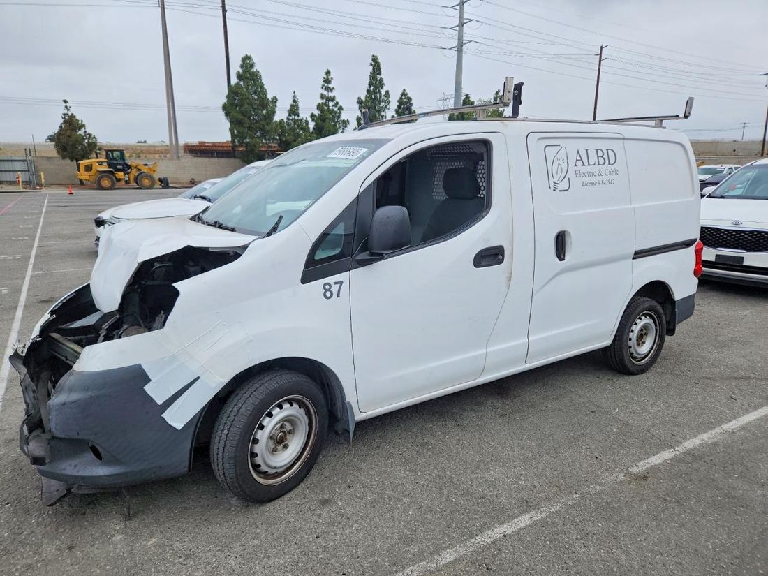 2017 NISSAN NV200