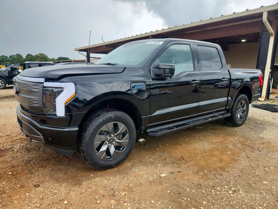 2025 FORD F150