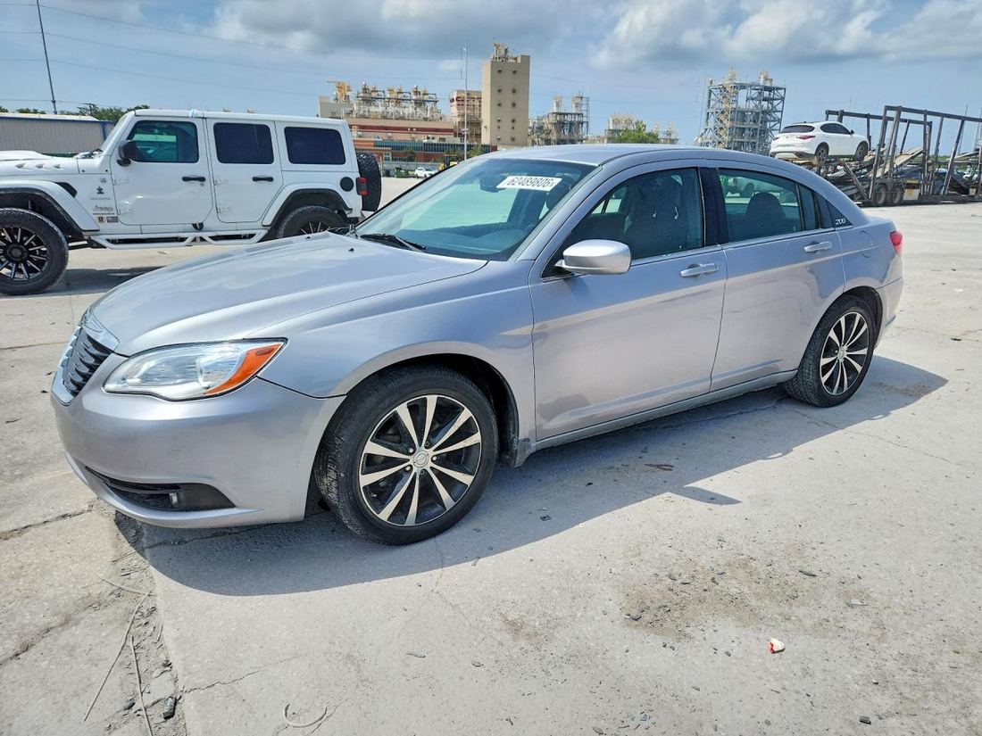 2014 CHRYSLER 200
