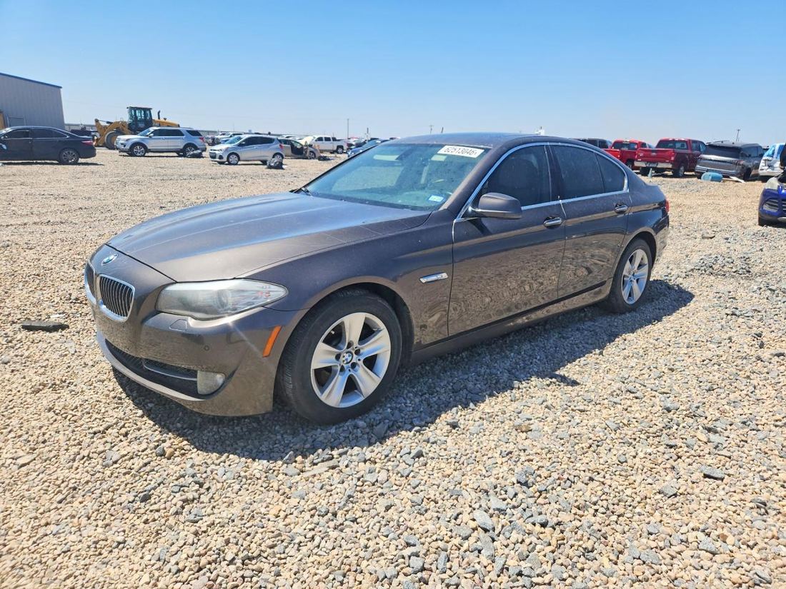 2011 BMW 528