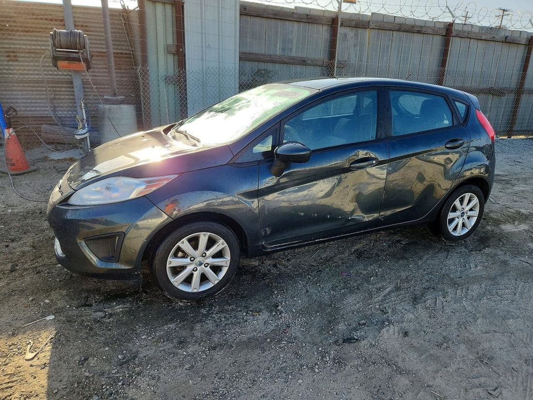 2011 FORD FIESTA