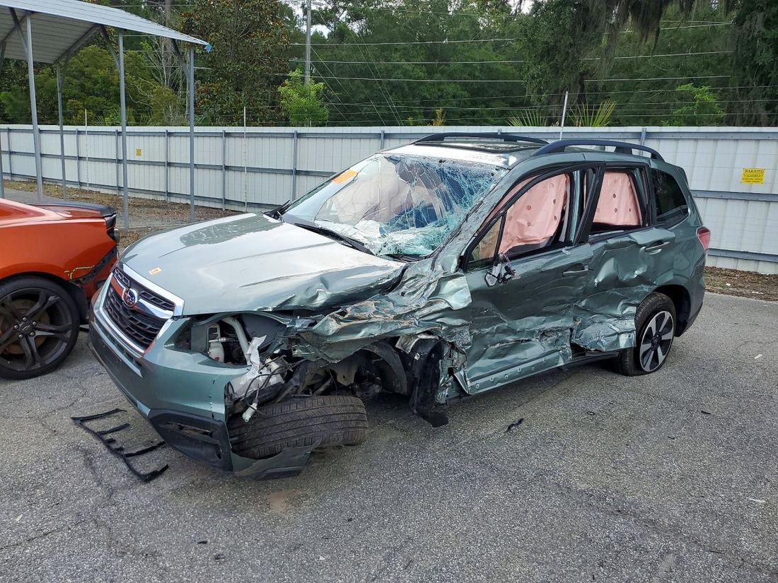2017 SUBARU FORESTER
